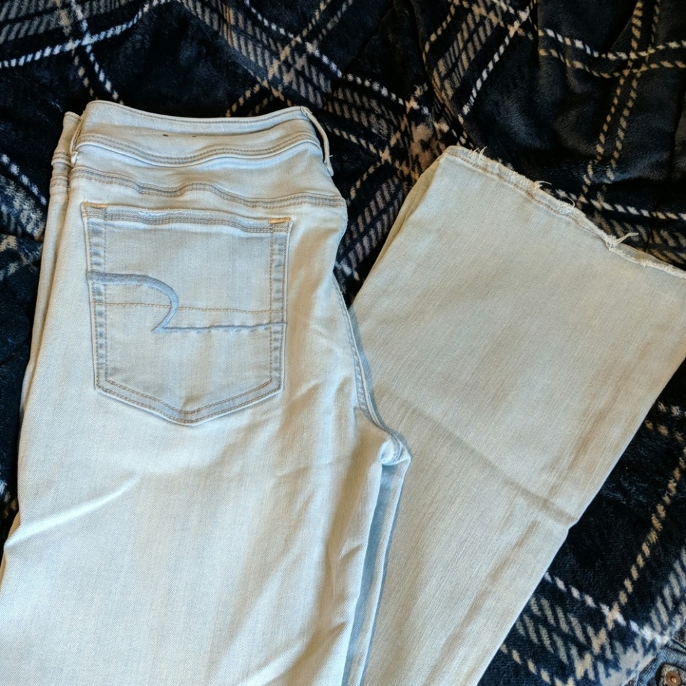 American eagle size 12 regular light blue/gray